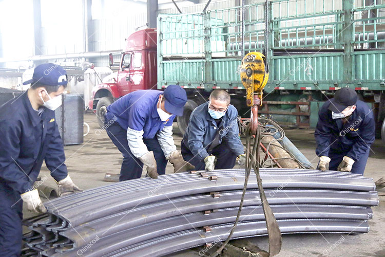 China Coal Group Sent A Batch Of New U-Shaped Steel Supports To Anshan, Liaoning